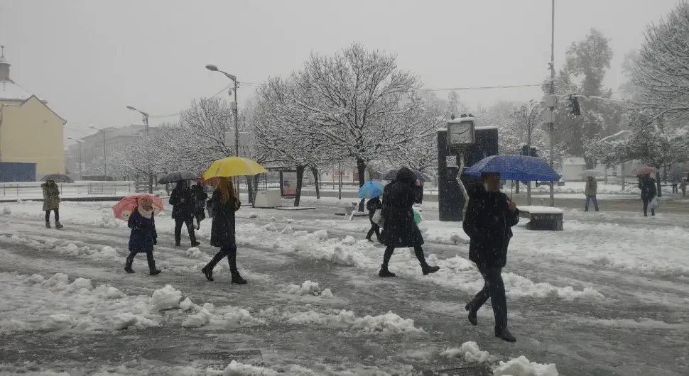 Да ли стиже разведравање? Ево какво нас вријеме сутра очекује