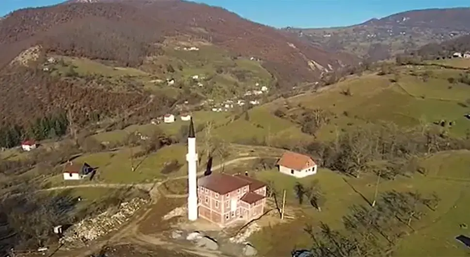 Село Туцање