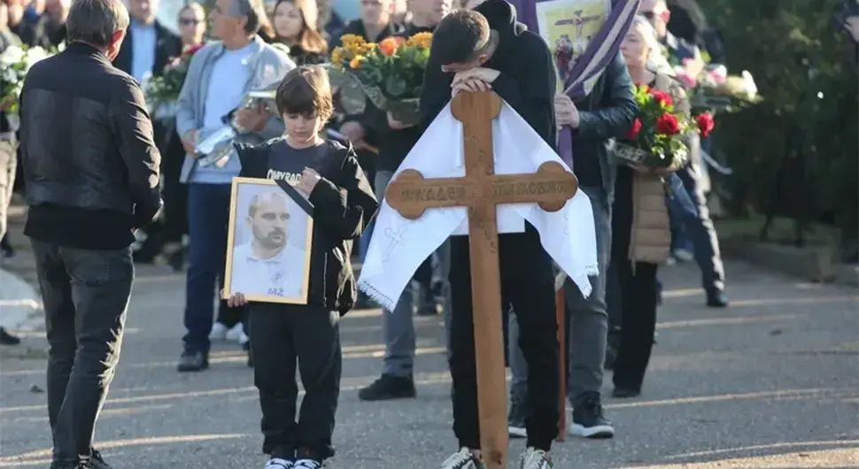 Сахрањен Младен Жижовић