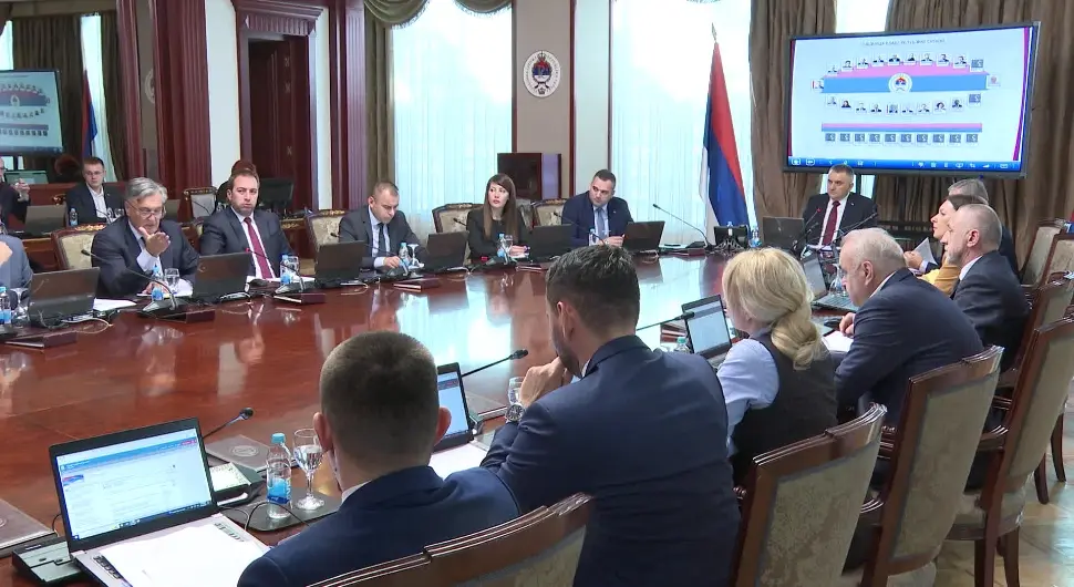 Ближи се првих 100 дана рада нове Владе – јесу ли министри испунили планирано?