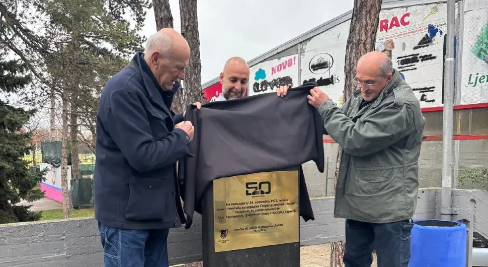 Златни олимпијци посјетили СД Борик: Арсланагић и Каралић открили спомен-плочу