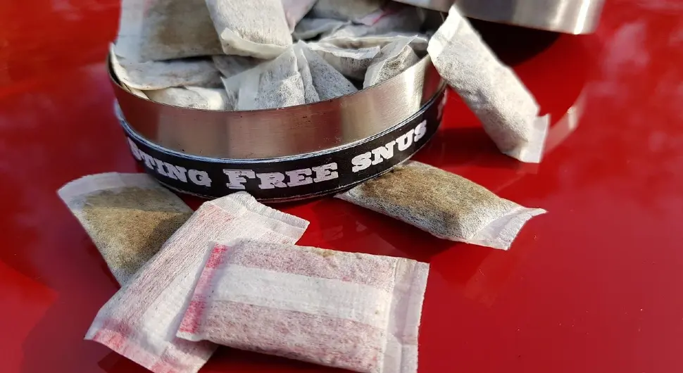 Никотинске кесице постале хит међу младима, изазивају зависност