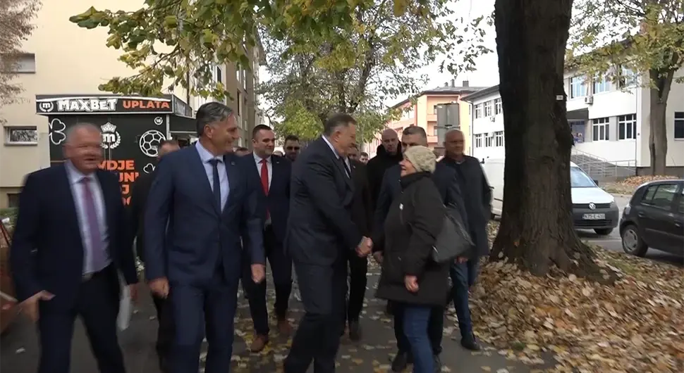 Додик са супругом палог борца