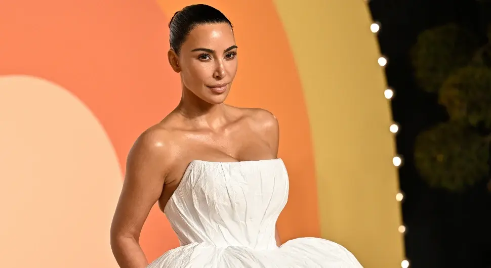 Нећете вјеровати како су сестре Кардашијан изгледале прије славе