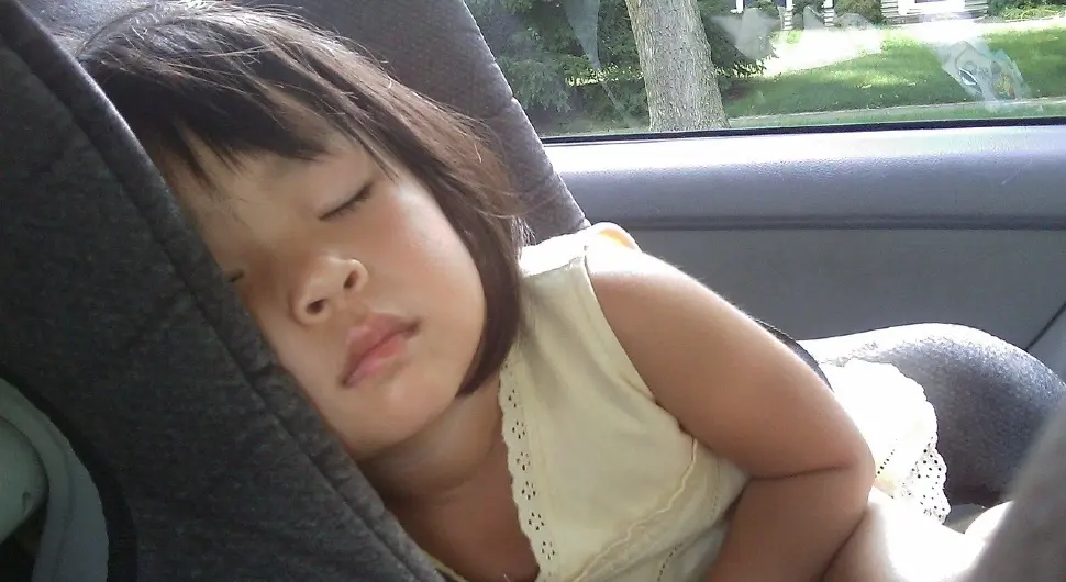 Отац оставио кћерку (2) да умре у врелом ауту: На дан одласка у затвор пронађен мртав