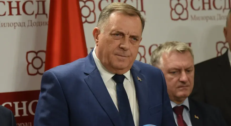 Додик најавио веће пензије од јануара