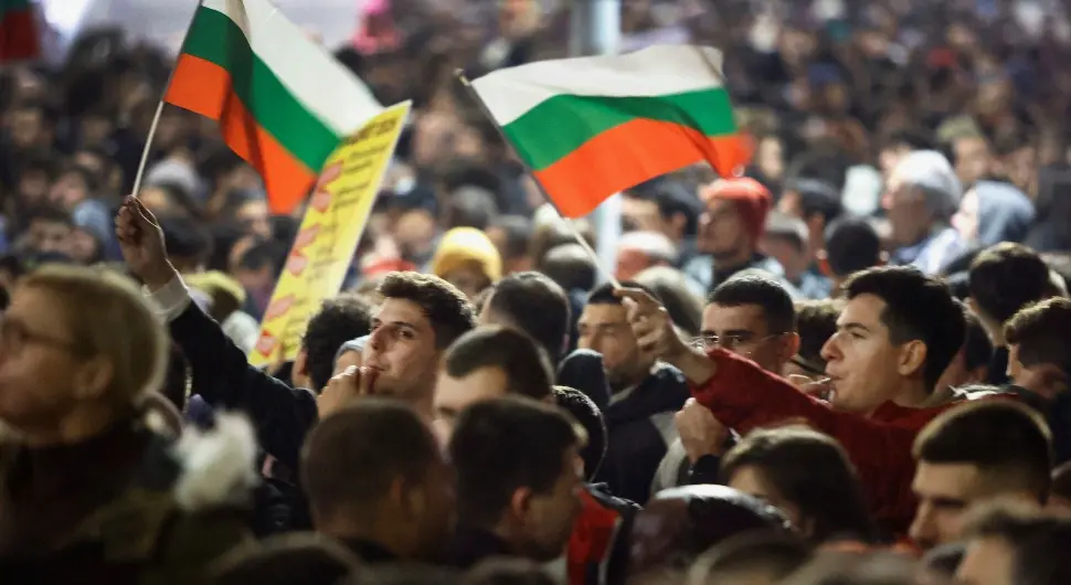 Хиљаде људи на улицама Софије