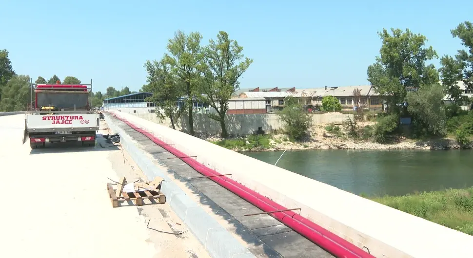 Влада спремна да финансира изградњу приступних путева