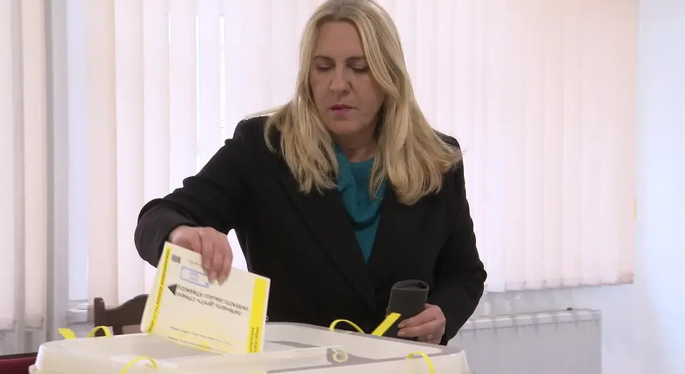 Жељка Цвијановић гласала у Бањалуци