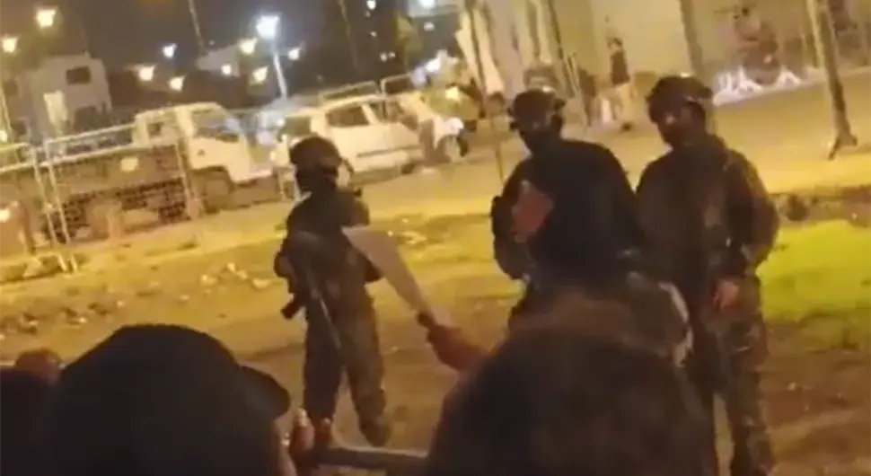 27 људи објешено и  угушено током нереда у затвору