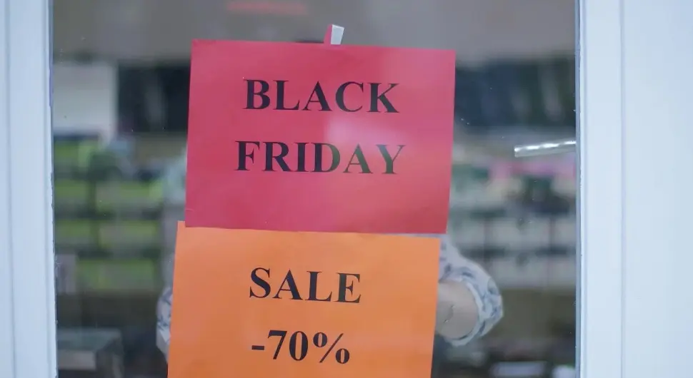 "Црни петак" - велики попусти или велика илузија?