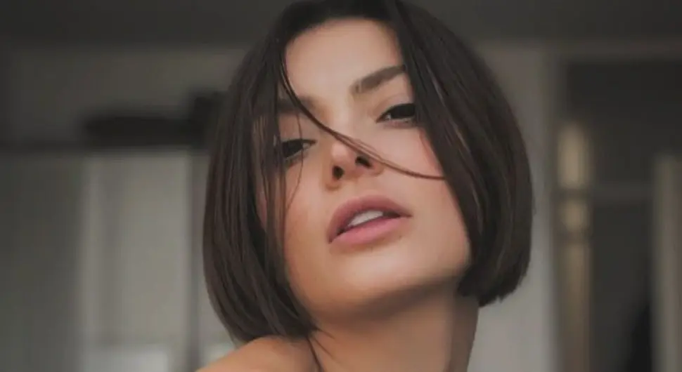 Гола Ела Двоник на Инстаграму, пратиоци одушевљени