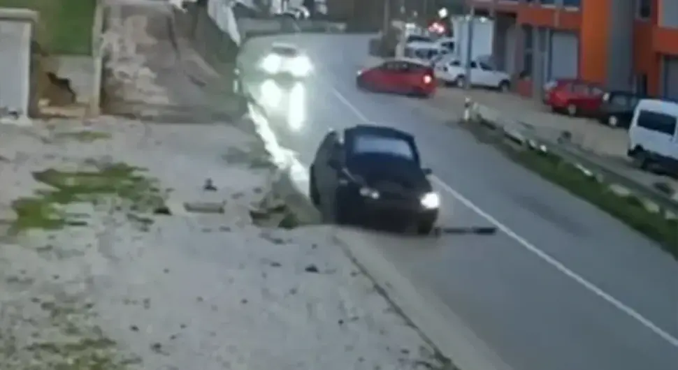 Саобраћајна несрећа у Великој Кладуши