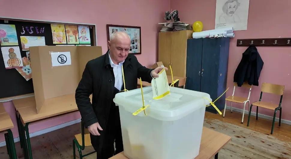 Ђокић своју грађанску дужност обавио у Брчком