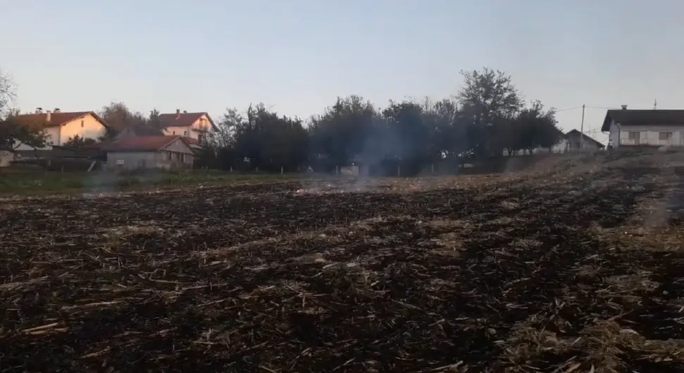 Министарство упозорава: Ко пали њиве – губи субвенције!