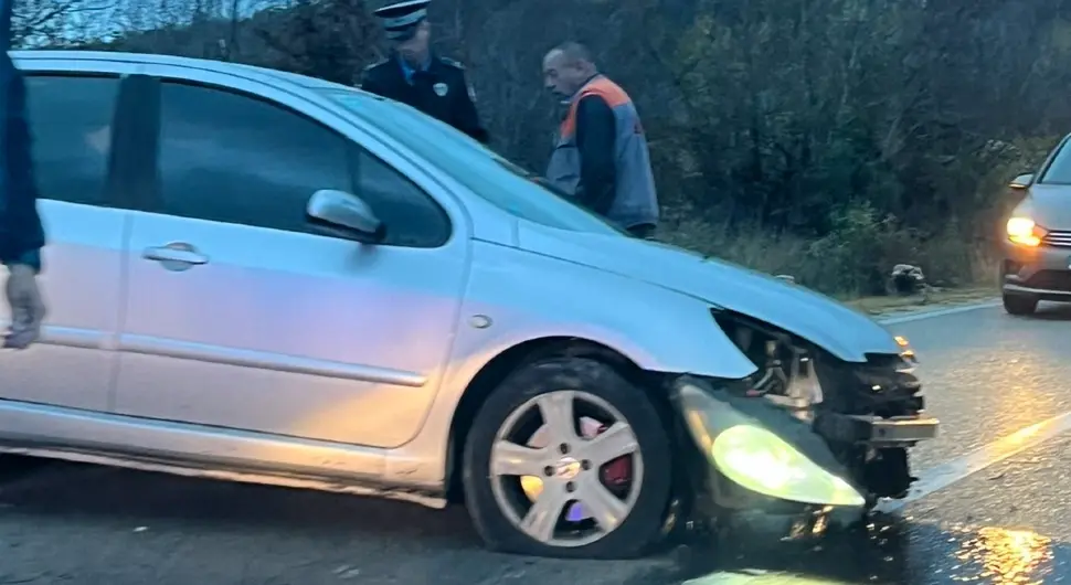 Незгода успорава саобраћај на магистралном путу Билећа - Требиње