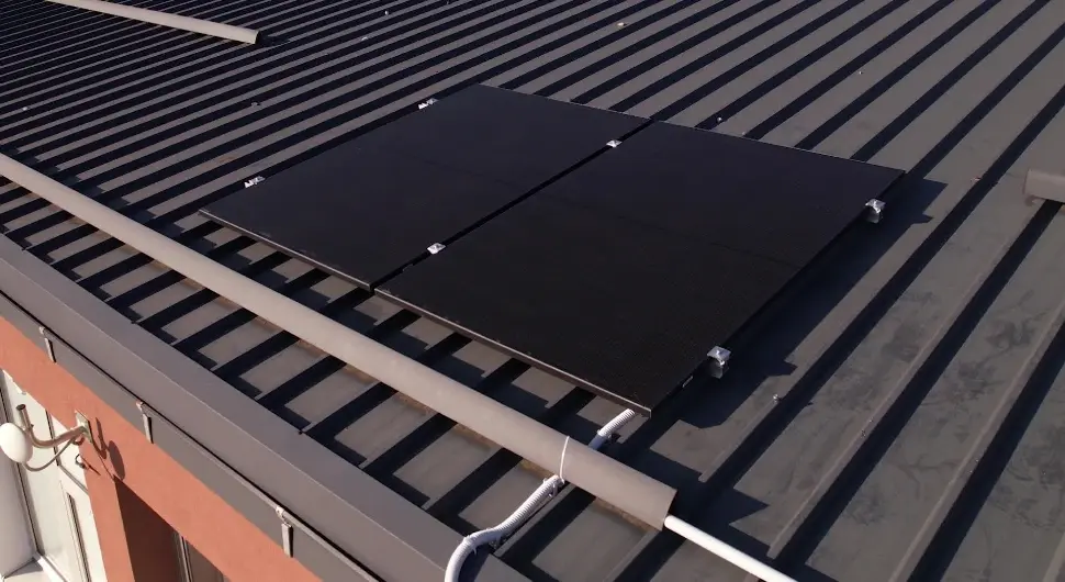 Техничка школа у Добоју панелом напаја инфо - пулт