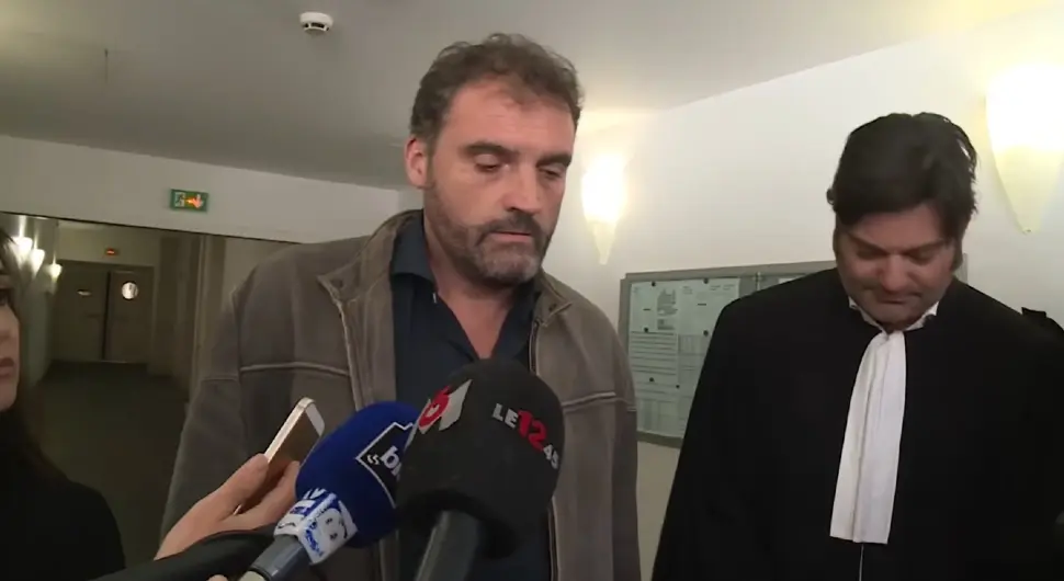 Анестезиолог Фредерик Пехиер даје изјаву поводом оптужби за убиство 12 пацијената