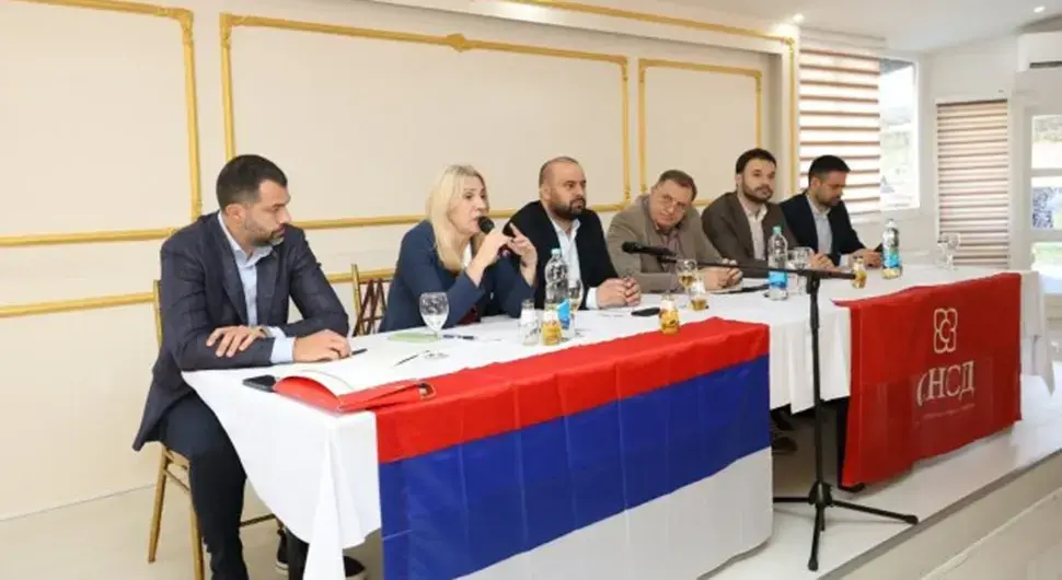 Цвијановић: Успјешан радни састанак са руководством и активистима ГO СНСД Приједор