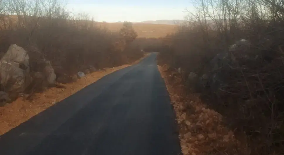 Нови асфалт у селу Мириловићи: Лакши и сигурнији пут за све мјештане