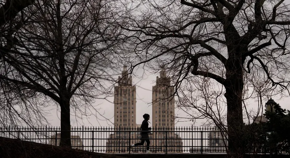 Сњежна олуја погодила Њујорк: Проглашено ванредно стање, отказани сви летови