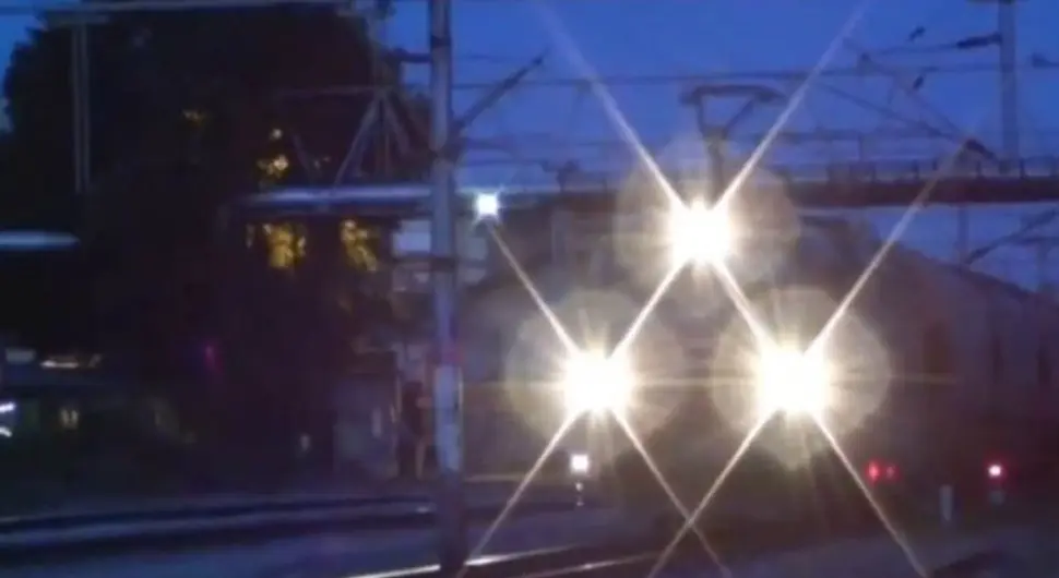 Жесток судар воза и аутомобила: Повријеђена једна особа у Подгорици