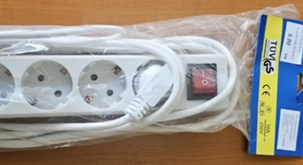 Повучен са тржишта продужни кабл