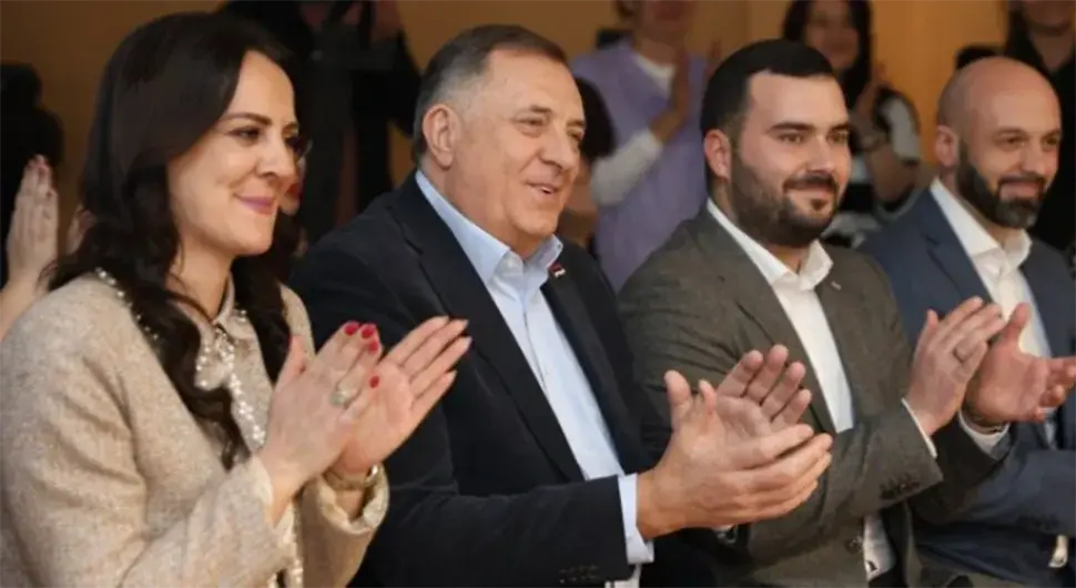 Додик: За уређење Дома "Рада Врањешевић" биће обезбијеђено  100.000 КМ