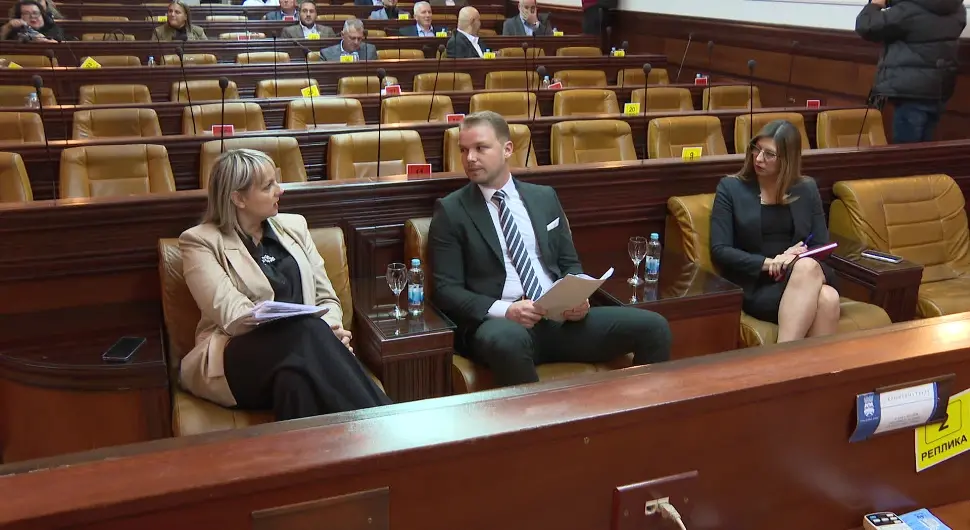 На сједницу дошло само 10 одборника