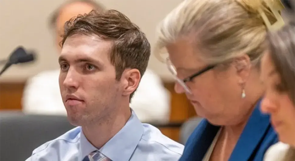 Тајлер Робинсон суђење