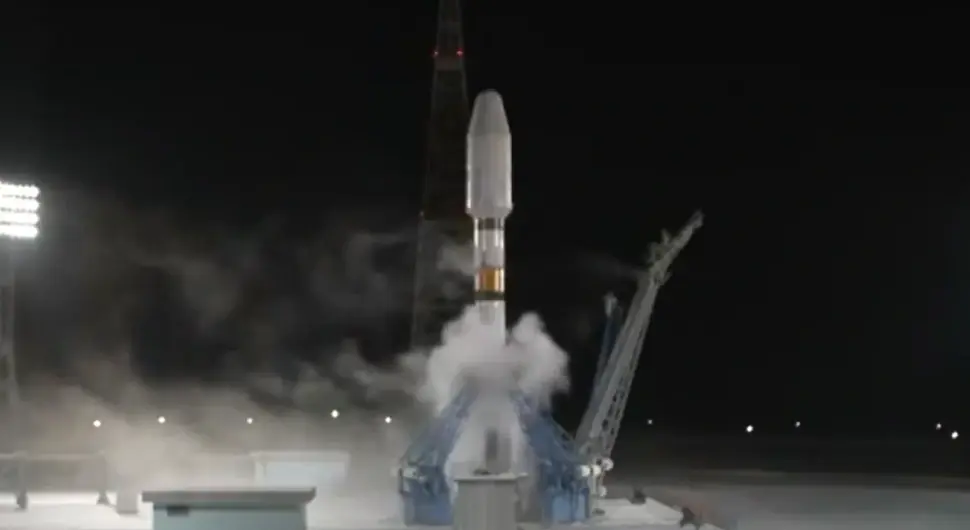 Русија лансирала ракету "Сојуз-2.1б"
