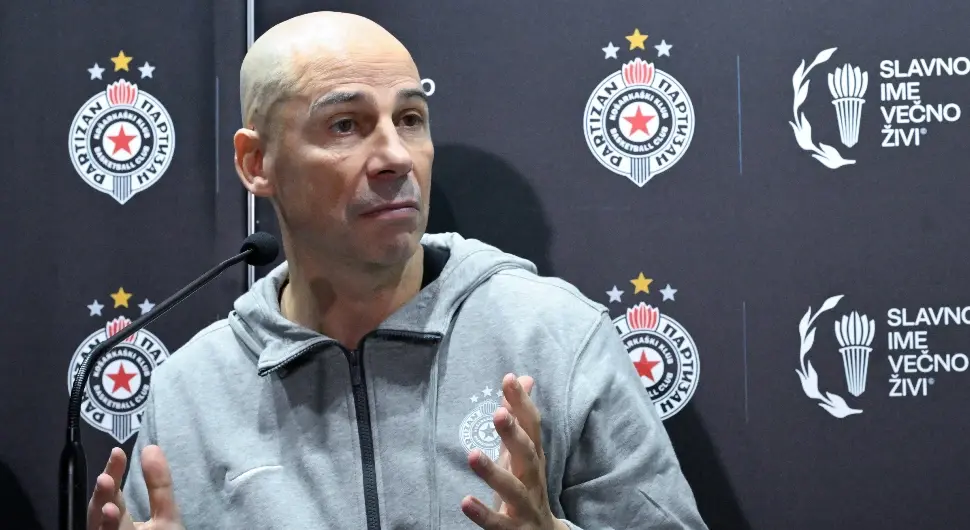 Ђоан Пењароја, тренер Партизана