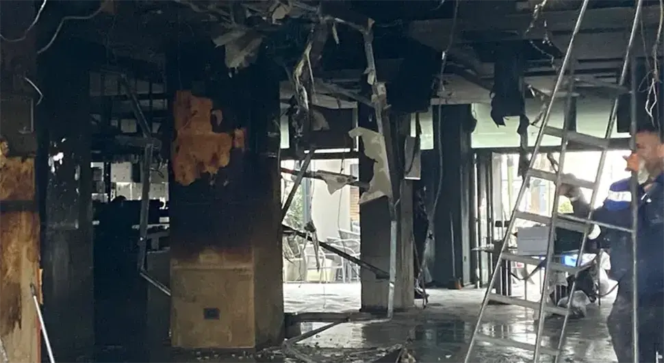 Изгорио чувени кафић: Све је уништено