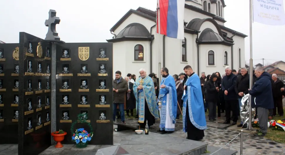 У Модричи обиљежене 33 године од егзодуса Срба из Гостовића, Љесковице и Бистрице