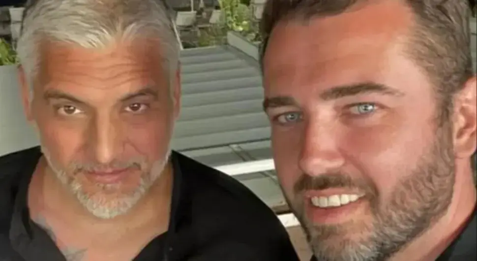 Чеда Јовановић признао да живи са Ацом, показао шта раде заједно