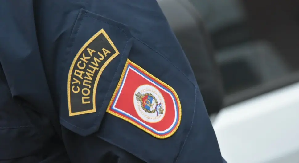 Бјегунац ухапшен по потјерници суда, спроведен на Туњице