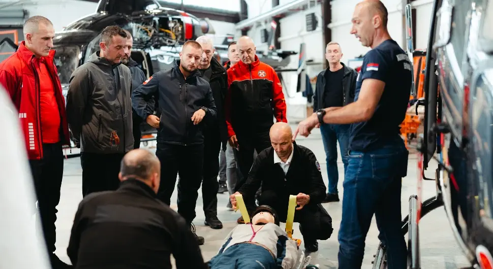 Хеликоптер МУП-а дежура на Јахорини