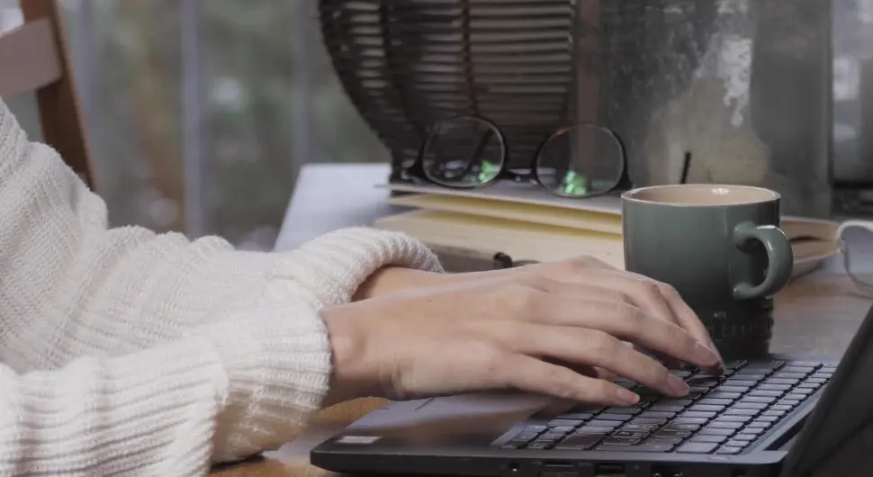 Забрана друштвених мрежа малољетницима: Заштита дјеце или ограничавање слободе?