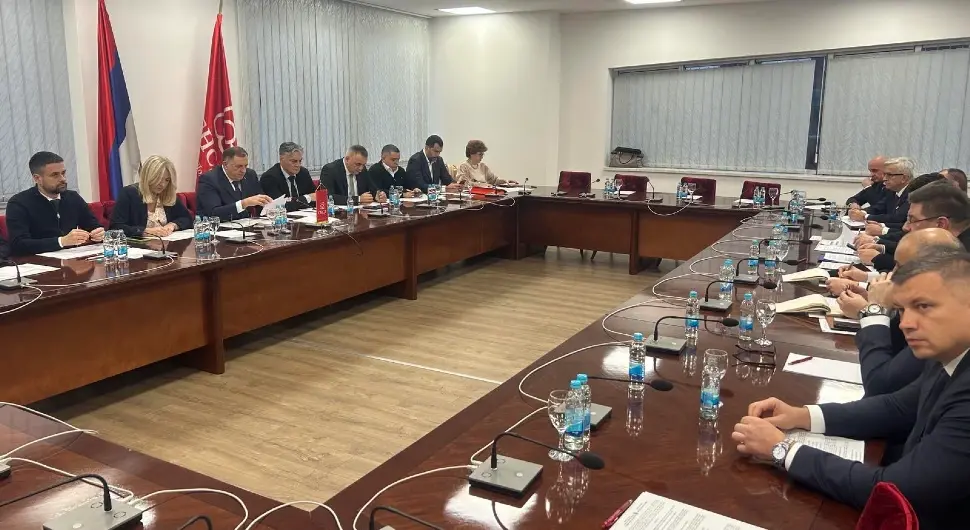 Почео састанак владајуће коалиције у Српској