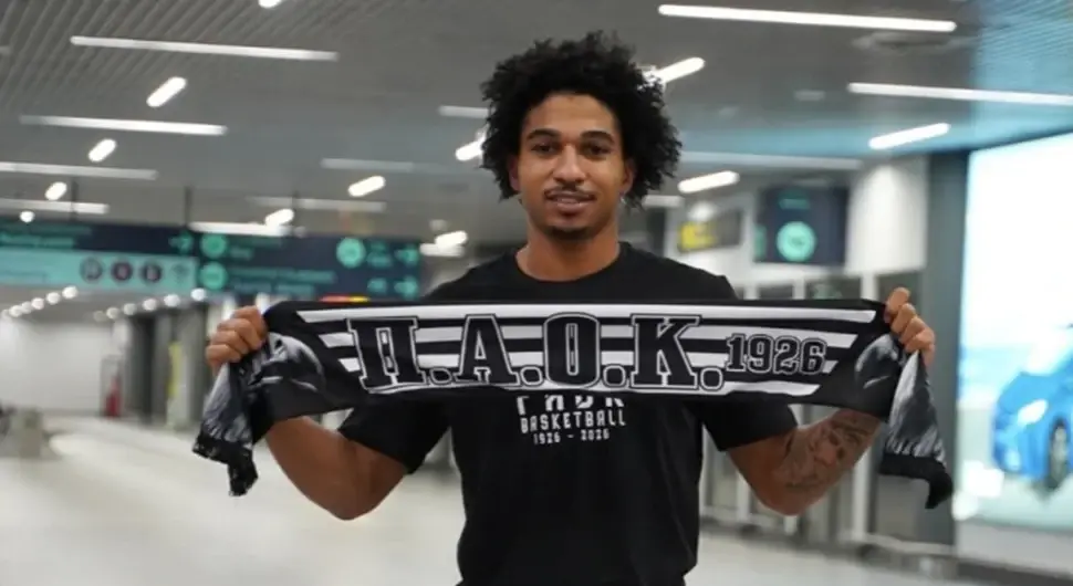 Брин Тајри, кошаркаш