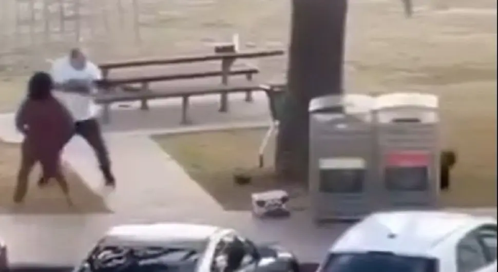 Ахмед ал Ахмед разоружава терористу у Сиднеју