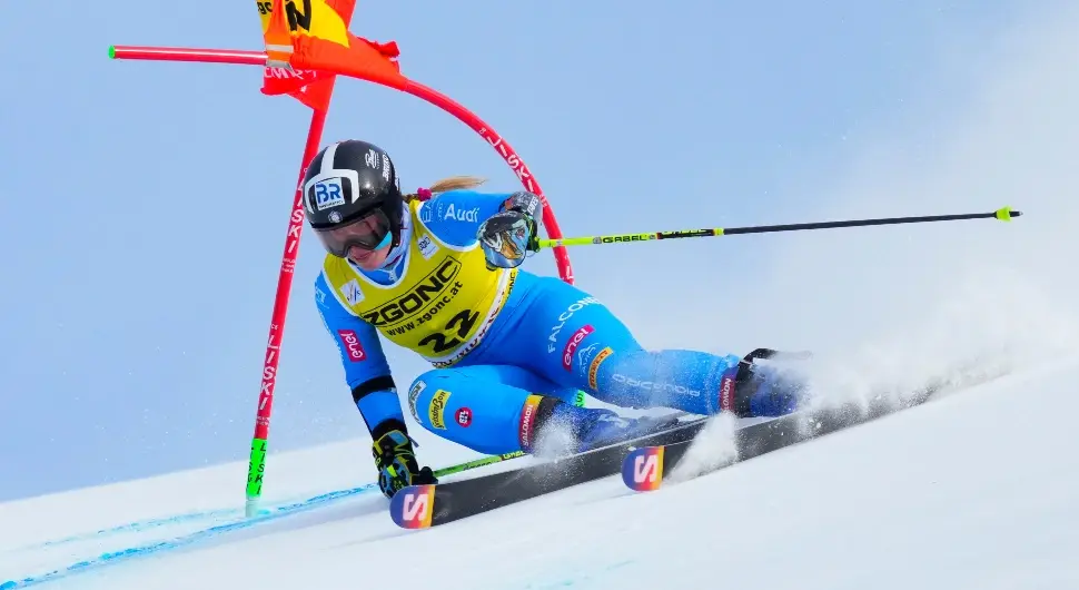 Страва на стази при 120 km/h: Скијашица извела никад виђен потез