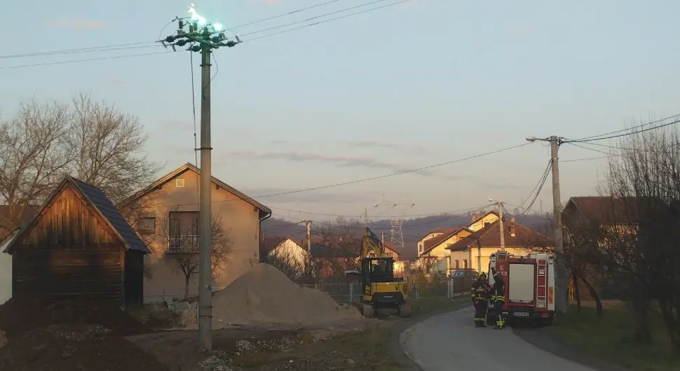 Горе жице на бандери у Драгочају