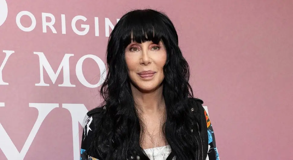 Удаје ли се Шер за 40 година млађег дечка?