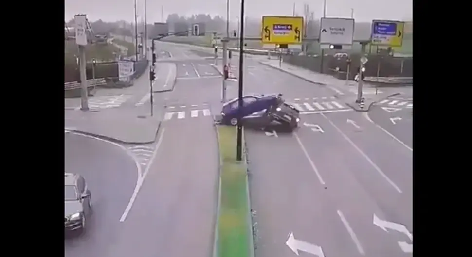 Саобраћајна несрећа у Словенији