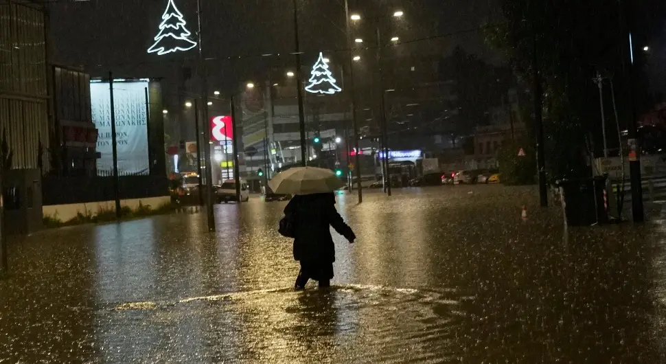 Олуја "Хари" погодила Грчку