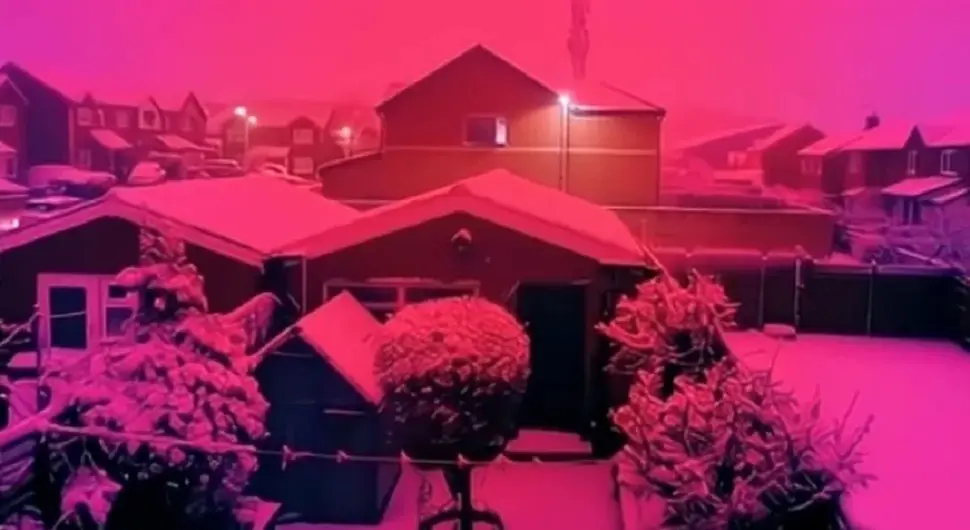 Мистерија након падавина: Све је постало ружичасто