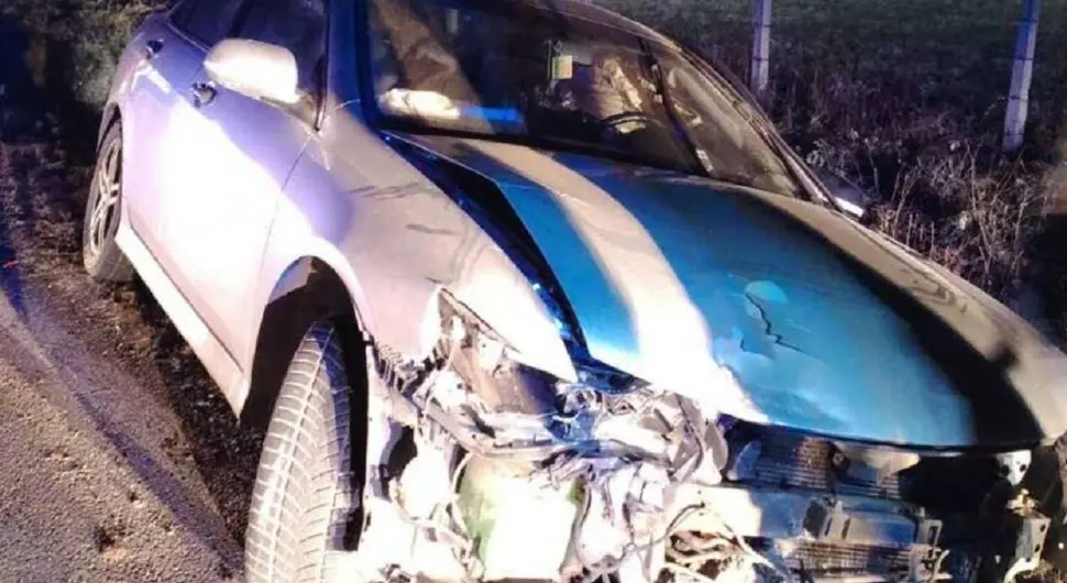 Тешка несрећа у Приједору: Четворо повријеђених у судару четири аутомобила