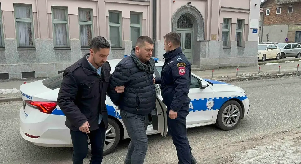 Ухапшен због порнографије Бијељина