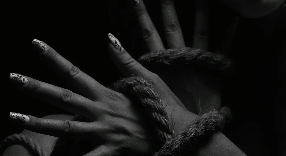 Трговина људима